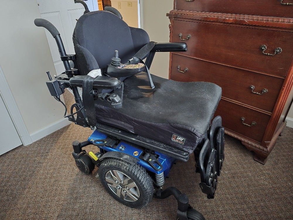 Scooter For The Fairs, Festivals, Car Shows, or any Events With Walking.