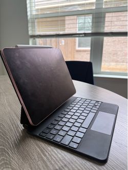 iPad Air 4th Gen + Accessories