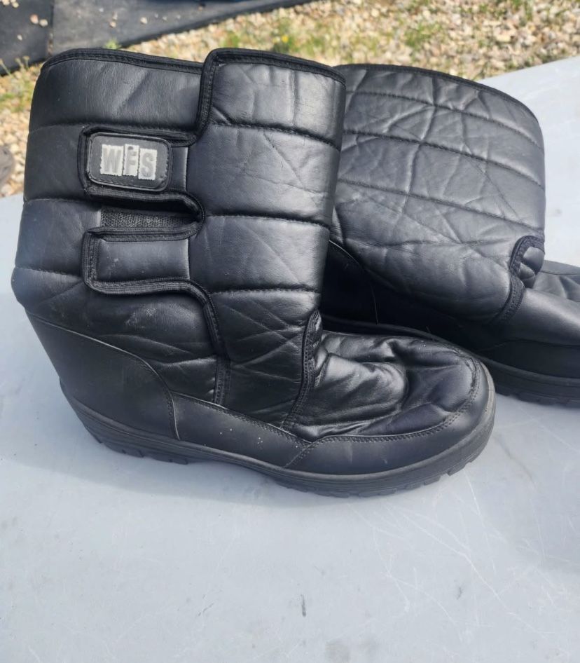 Men’s Snow Boots