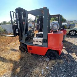Nissan Forklift 6,000 lbs capacity