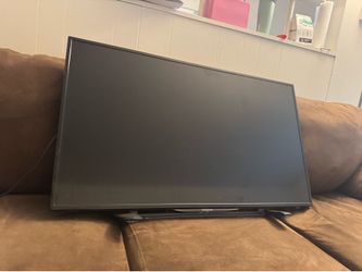 43” Insignia flat screen tv