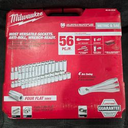 Milwaukee 3/8" Drive SAE/Metric Ratchet and Socket Mechanics Tool Set
