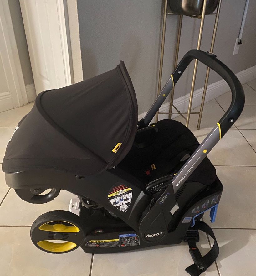 Doona Stroller With Base 