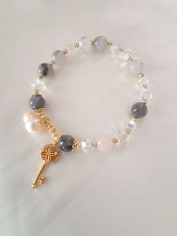 Gold Plated Key Charm and Crystal Beads Bracelet