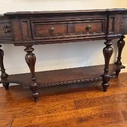 Stanley Grand Continental Sofa Table