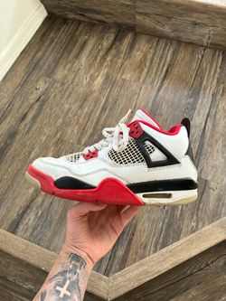Jordan 4 Fire Red