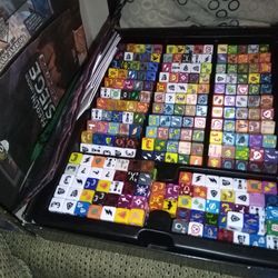 Dice Masters Lot 867 Cards And 500 Dice