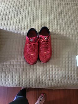 Under Armour Boys 8.5