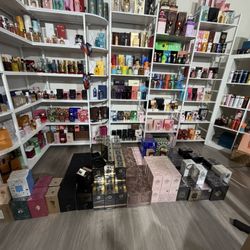 PERFUMES AL POR MAYOR Y A EL DETAL 