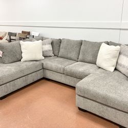New Sectional 🔥🔥 AVAILABLE NOW