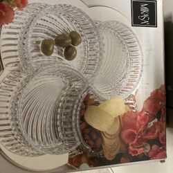 Mikasa 4 Piece Party Server With Tray
