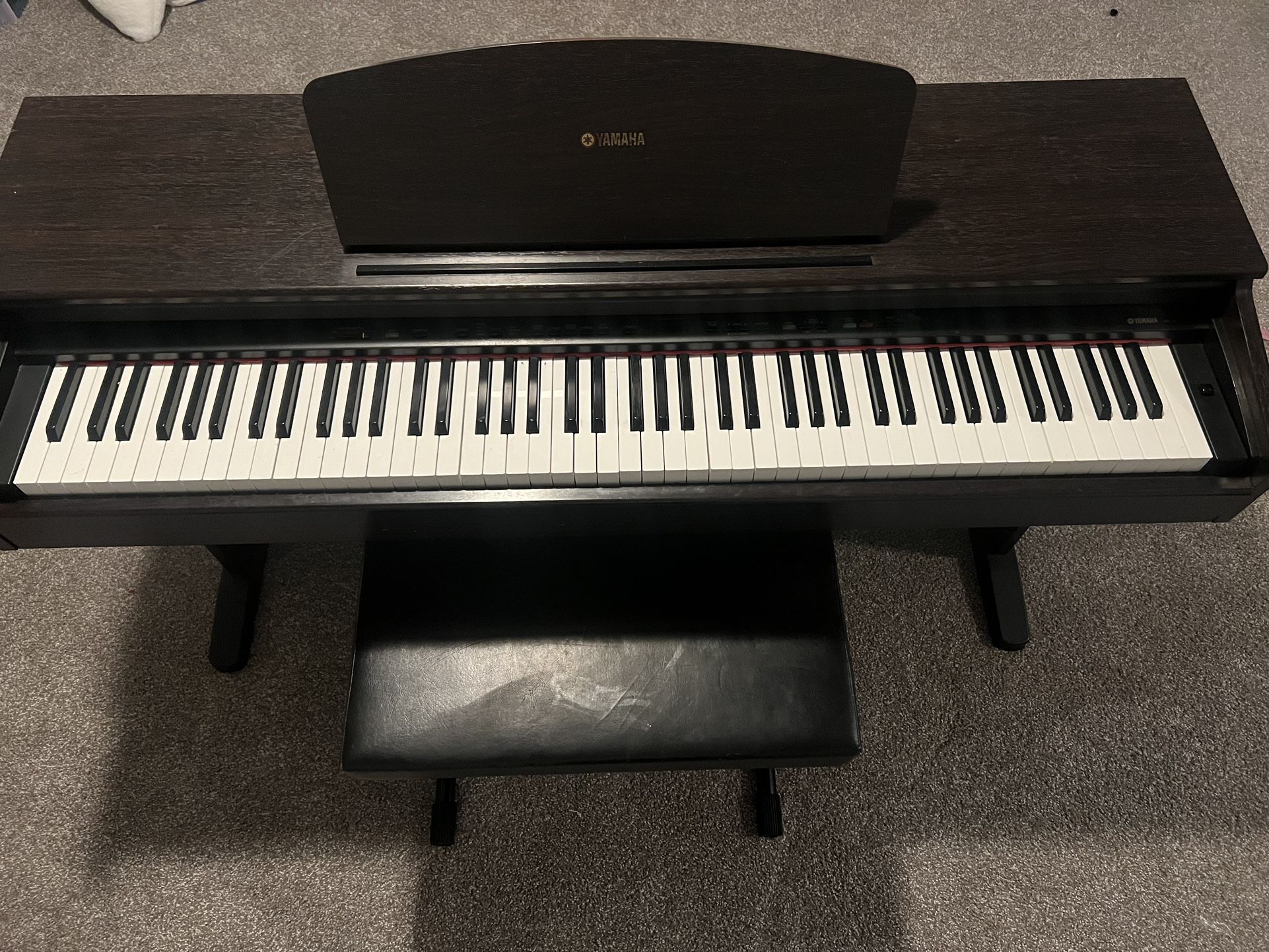 Yamaha Digital Piano (YDP-121)