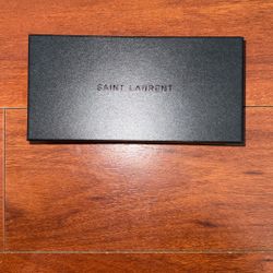 SAINT LAURENT
