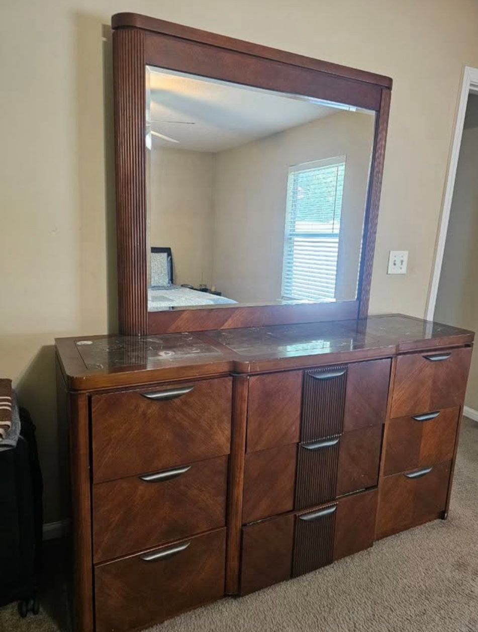 NAME YOUR PRICE $125 Wood Dresser with Large Mirror - 6 Drawers REDUCE PRICE: $175