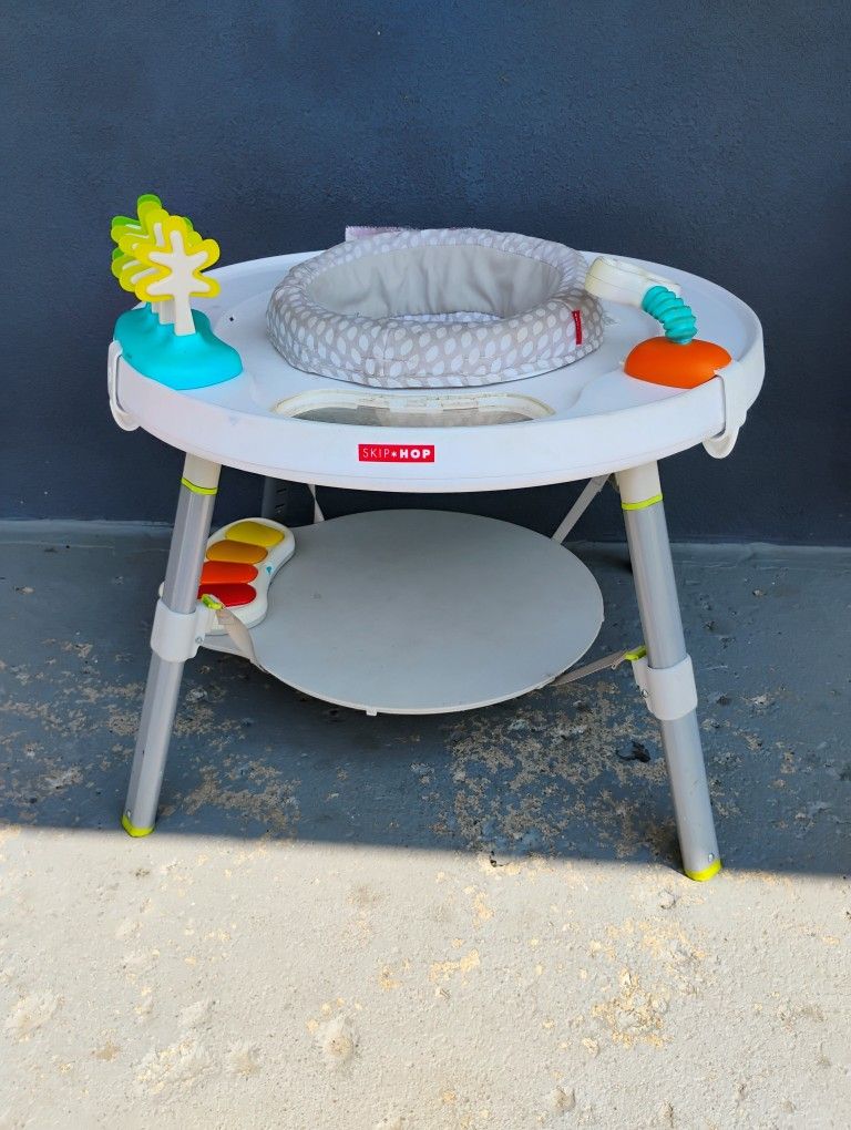 Skip And Hop Activity Mat