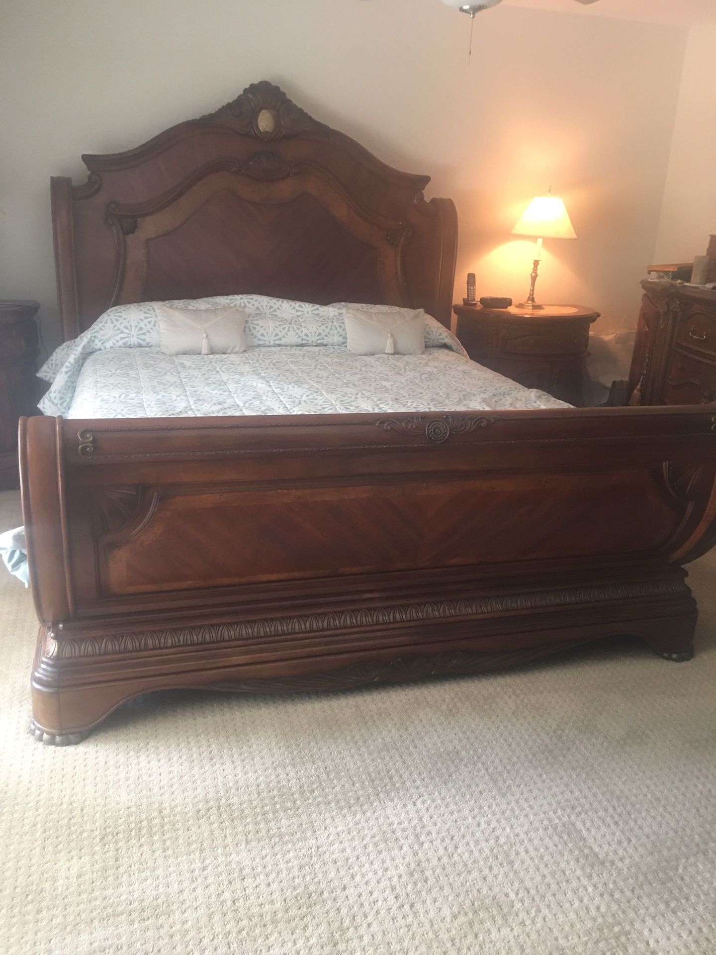 5 piece Cal King Honey Walnut bedroom set