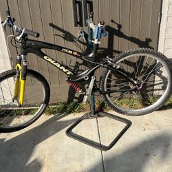 Giant MCM 990 Mountain Bike 