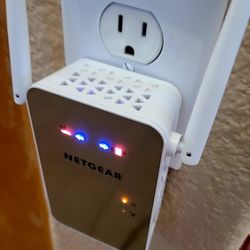 Netgear Wifi Extender EX6150v2 - AC1200