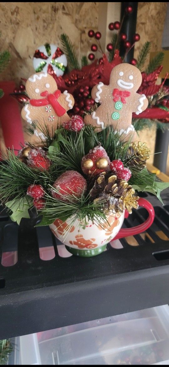 Large Christmas Gingerbread Artificial Floral Arrangement