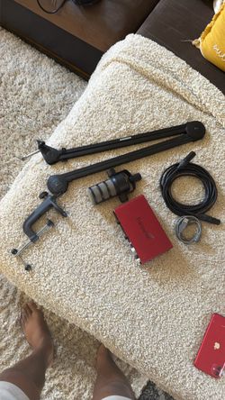 Podmic Podcast Set w/boom arm & Focusrite