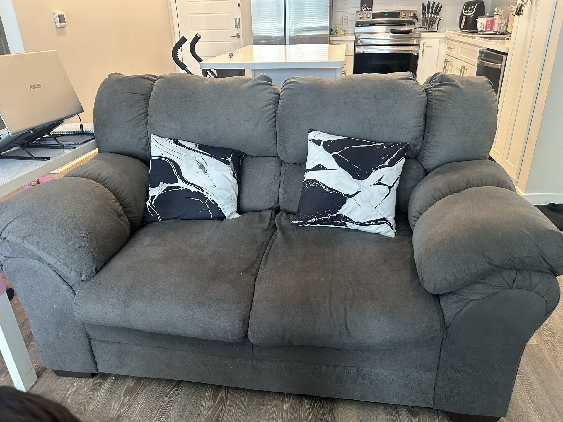 Sectional Couch 