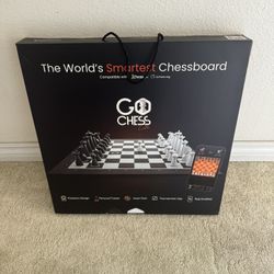 Particula AI Chess Board 