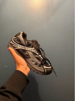 Bottegas size 10.5 brand new