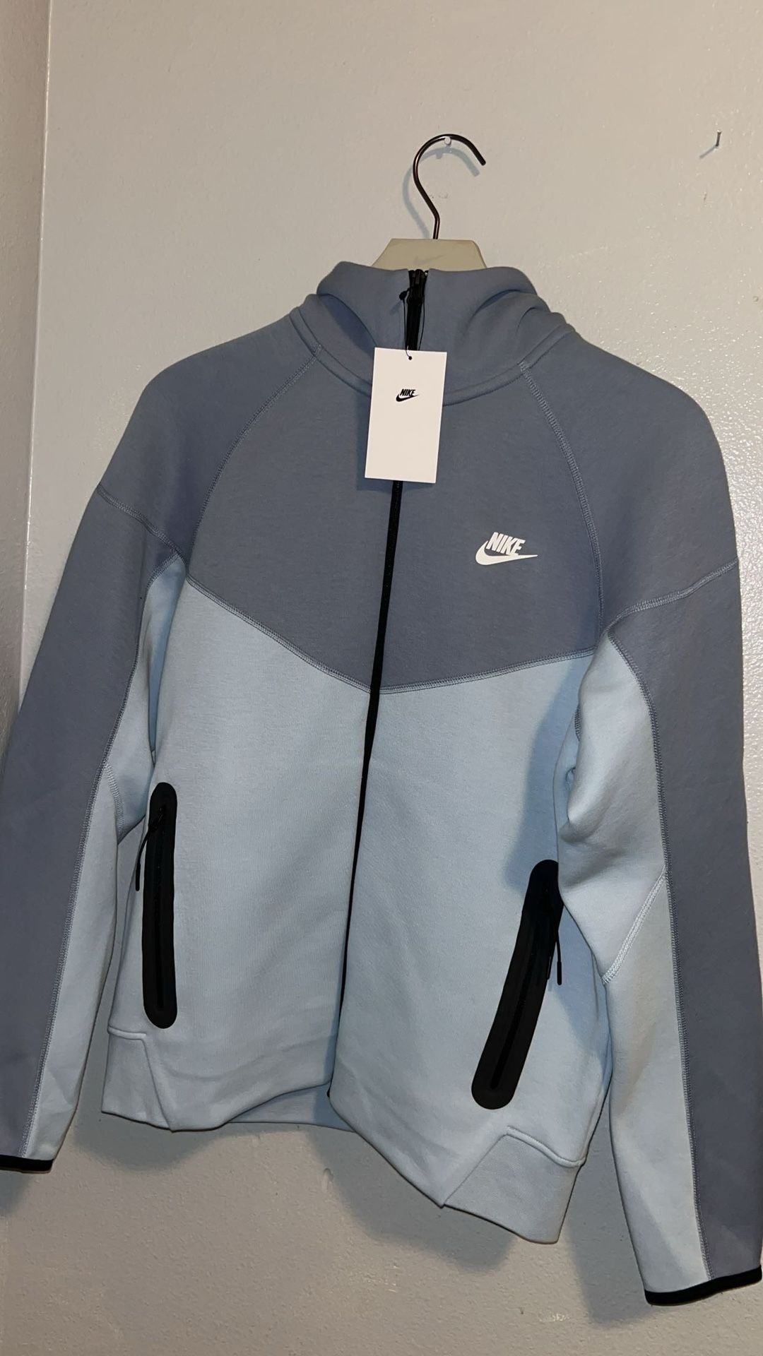 Brand New Nike Tech Fleece Sweater In Blue Men