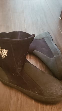 Scuba boots