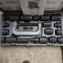 Chrysler/Jeep 4x4 Ball Joint Service Set