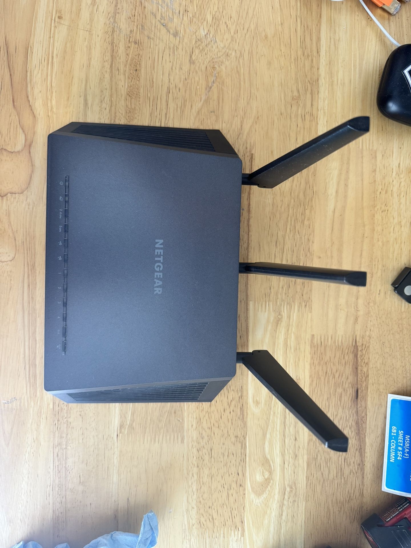 AC1900 Smart WiFi Router 