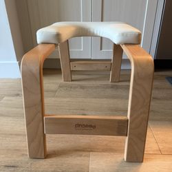 Feetup Trainer Yoga Stand