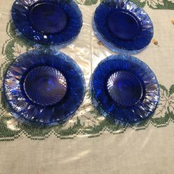 Brand New Vintage Four Avon 73/4” Diameter DISHES From Royal Sapphire Collection Dishwasher&Microwave Safe Model P221566 Made In FRANCE 
