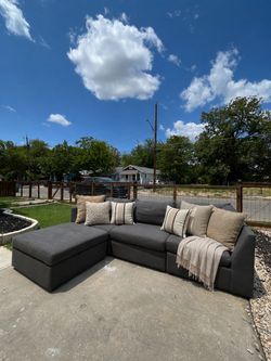 Basset Modular Sectional 🚚 Free Delivery