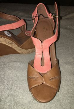 Brand New Wedges Women’s Size 9.5