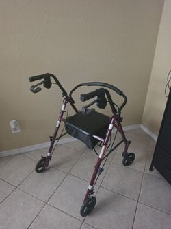 4-Wheel Rollator Walker with Seat