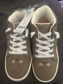 New with tags girls youth size 2 Carter’s shoes