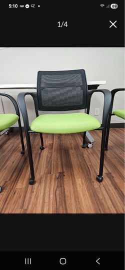 Mesh Back Office Chair with Casters