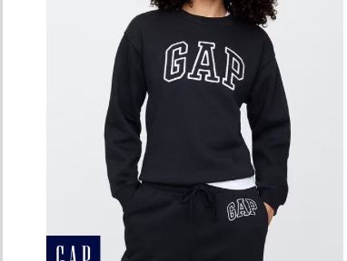 GAP SWEATSHIRT