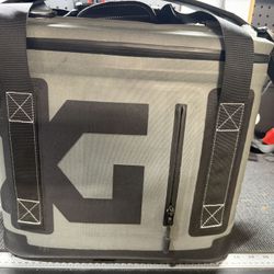 XG Cargo Ice Box 