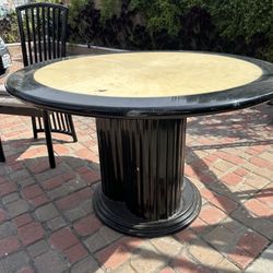 Round Dining Table $100 OBO