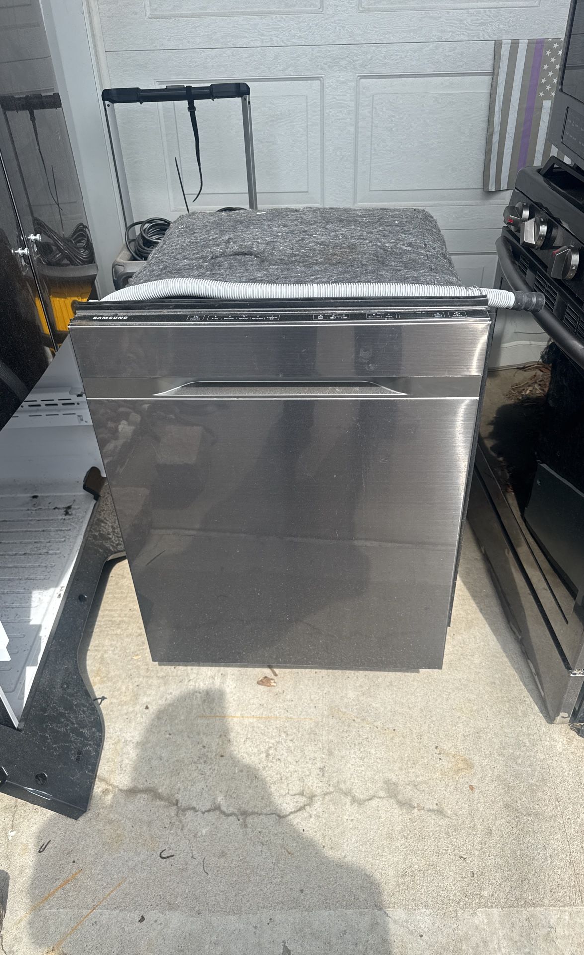 Samsung Dishwasher Model Dw80j7550ug Works As It Should