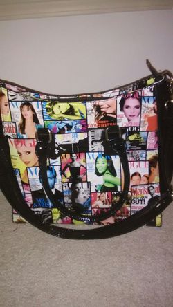 Magazine purse new