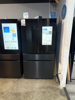 SAMSUNG - Bespoke 29 Cu Ft 4-Door French Door Refrigerator With Family Hub in Matte Black / Charcoal Glass 😍