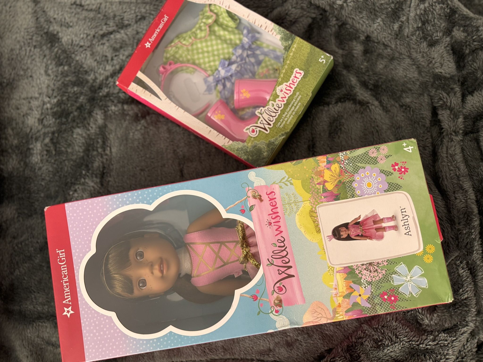American Girl Wellie Wishes Ashlyn With Clothing Set