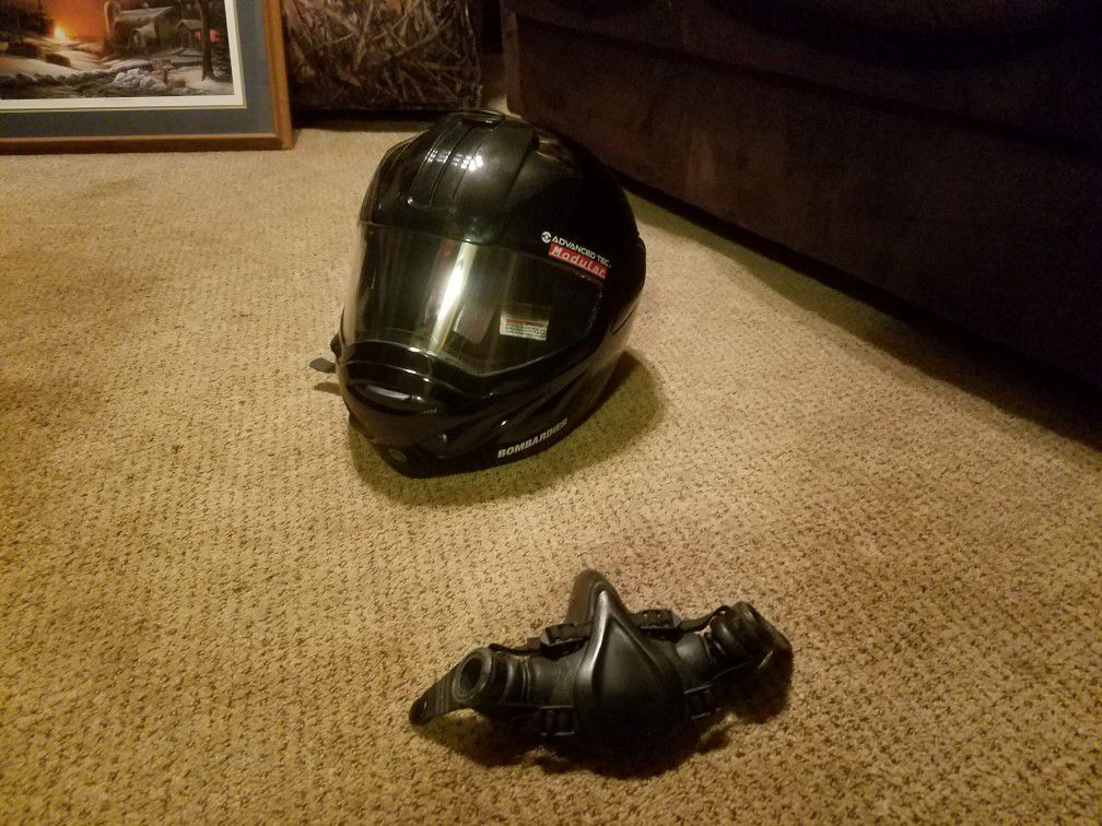 bombardier snowmobile helmet size L