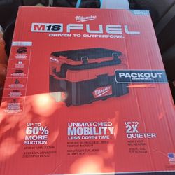 M18 Pack out Milwaukee Vac Wet/Dry