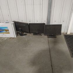 Free x3 Dell Computer Monitors 