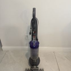 Dyson Vacuum 