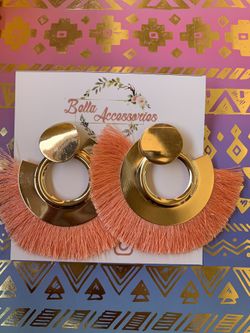 Earrings/ Aretes